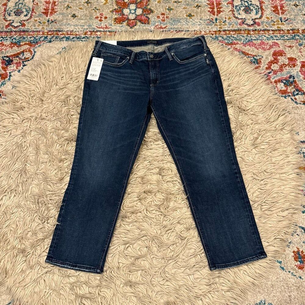 NWT silver Elyse slim leg mid rise curvy jeans size 18
